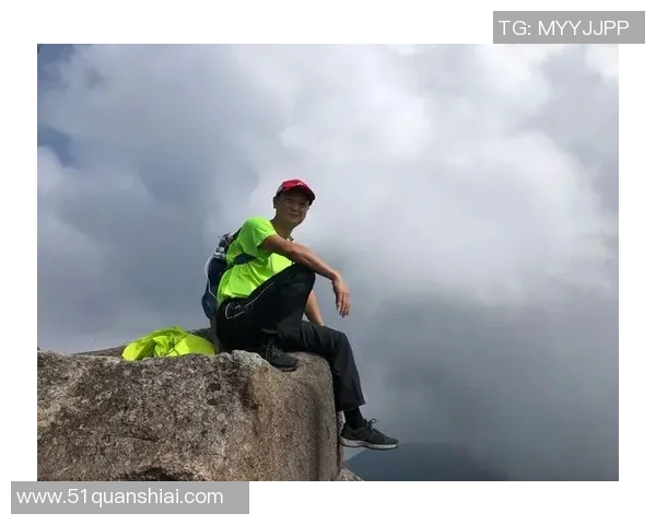 周伟独家揭秘攀岩技巧与心得分享助你轻松征服高峰 周伟独家揭秘攀岩技巧与心得分享助你轻松征服高峰