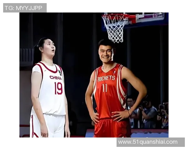 姚明与扬帆的传奇故事:从篮球场到人生航程的启示与反思 姚明与扬帆的传奇故事:从篮球场到人生航程的启示与反思